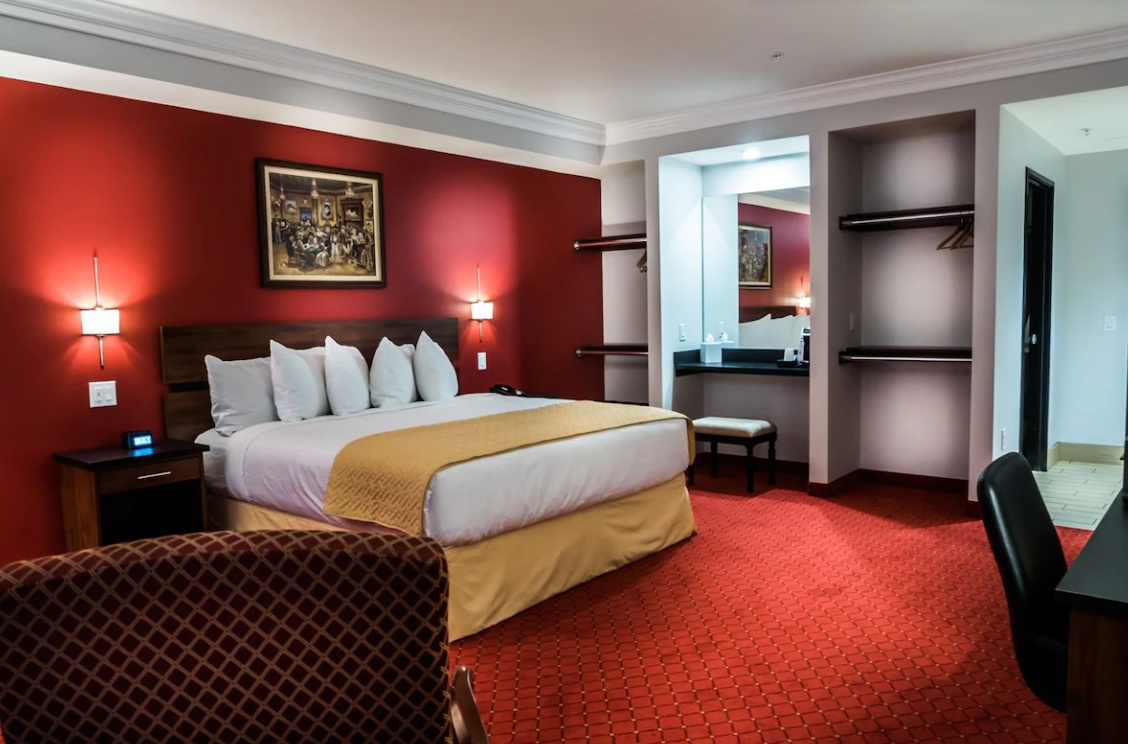 Skyline Hotel & Casino – luxury and excitement